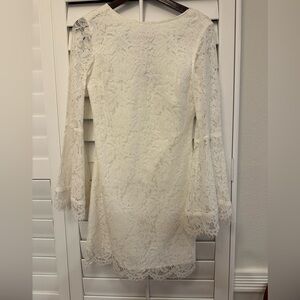 Elliatt White Lace Bell Sleeved Mini Dress Size S